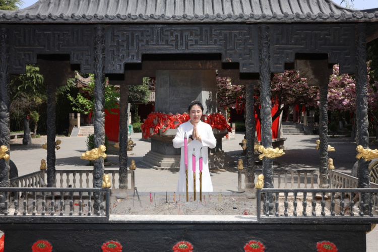 Chinese Buddhist Culture: A Journey Through Wisdom and Compassion