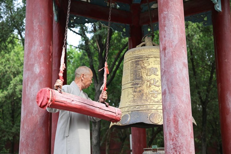 Morning Bells and Evening Drums: The Timeless Rhythm of Chinese Temple Life