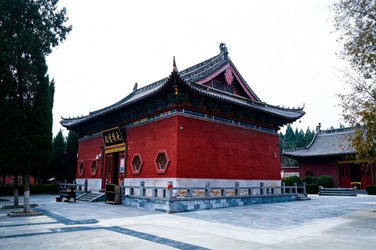 Chinese Temple Architecture: The Wisdom of Sacred Spaces and Traditional Culture