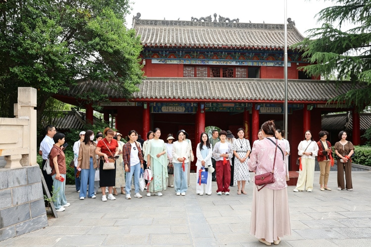 Authentic Temple Stay Experience in China | Zen & Cultural Retreat at Guanghuasi Temple
