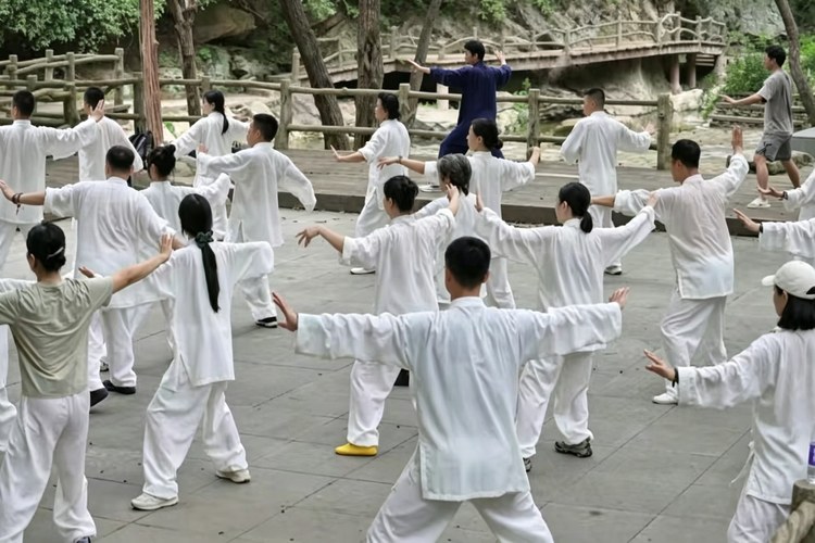 Chinese Martial Arts Philosophy: Discover Tai Chi, Shaolin Culture and Self-Cultivation