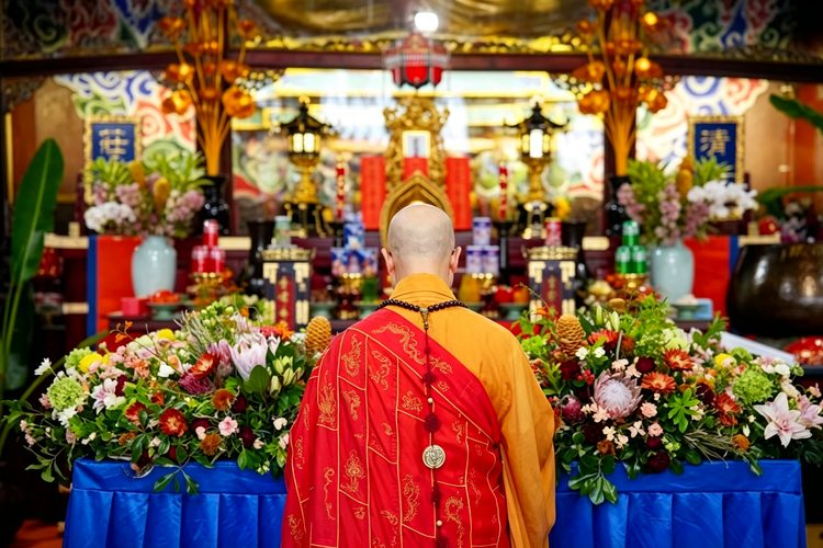 China Temple Stay: Experiencing Buddhist Daily Life Beyond Ordinary Travel
