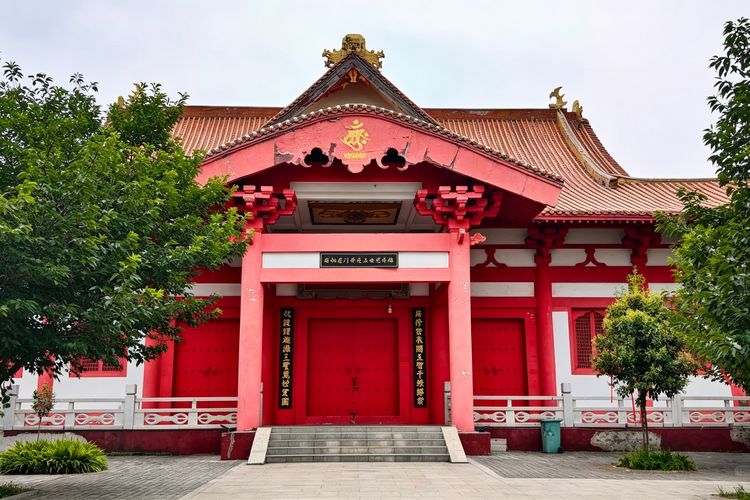 The Forgotten Role of Chinese Temples: How Guanghua Temple Preserves Culture, Wisdom, and Heritage
