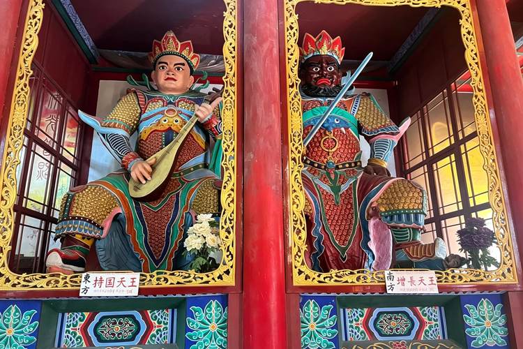 The Meaning of Compassion in Chinese Buddhism: A Cultural Journey Through Temple Traditions