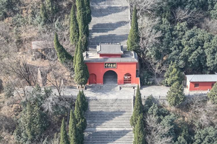 The Silk Road and Buddhist Culture: Exploring Ancient Wisdom Routes in China