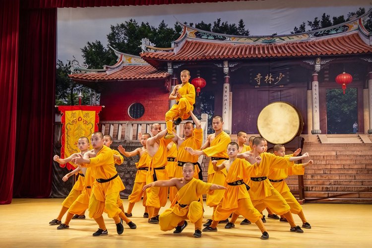 Beyond Kung Fu: Discovering the Zen Spirit Behind Shaolin Temple