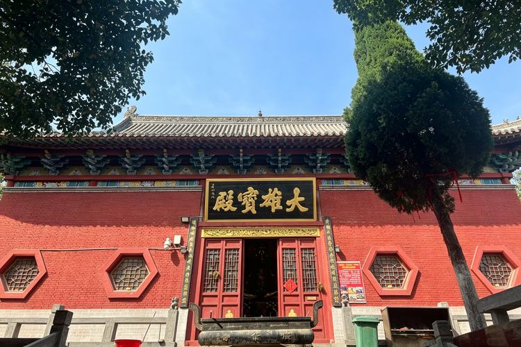 The Rhythm of a Chinese Temple: Discovering a Different Way of Experiencing Time