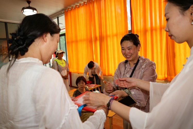 Digital Detox in China: Discover a Slower Way of Life Through Temple Experience